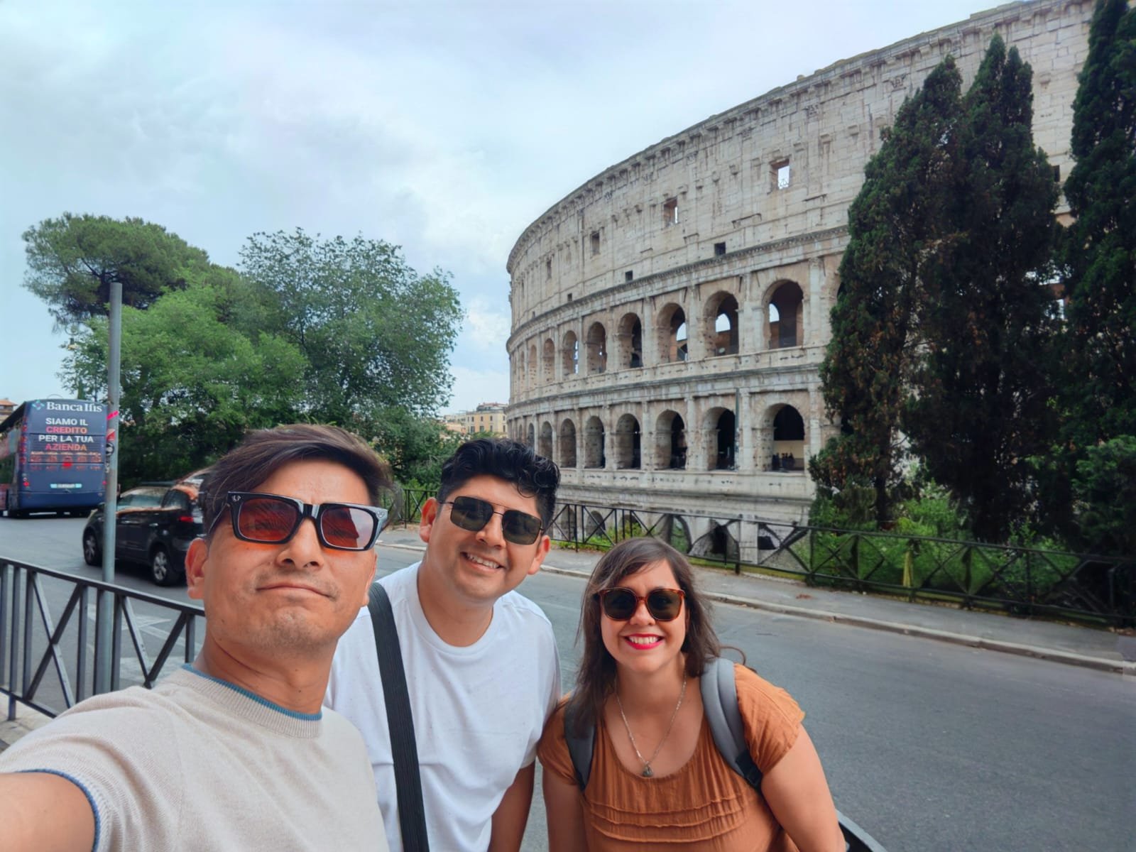 Equipo de Viajes en Oferta en oficina